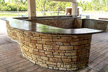 curved kitchen for backyards in Wisconsin