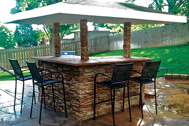 Backyard bar designs for outdoor kitchens